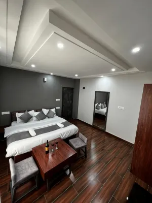 더 겟어웨이 BNB Kotkhai Palace 주변 호텔