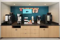 avid hotel GUADALAJARA AEROPUERTO NORTE by IHG - Family