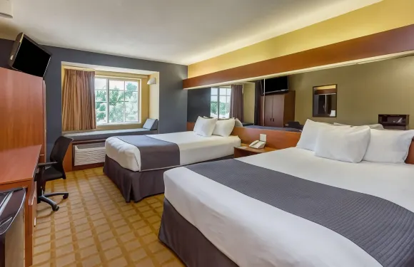 温德姆希爾斯伯勒麥客達客棧套房酒店