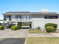 Alexander Motel Hotels in Warwick