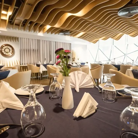 Pearl Hotel