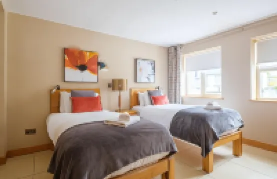 The Eyre Square Townhouse Hotels in Galway