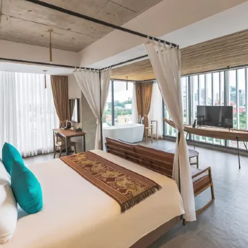 Check Inn Phnom Penh Royal Palace