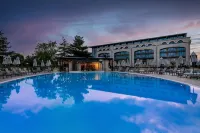 Kings' Valley Medical & Spa Hotel - Pools