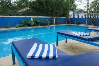 Mayflower Beach Resort - Swimmingpools