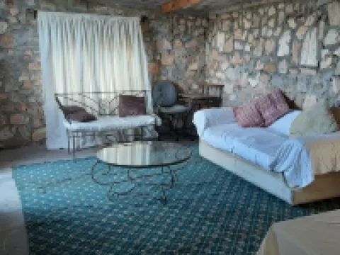 Nhaka Savaal โรงแรมในGoromonzi