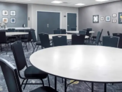 蘭辛伊斯特伍德Homewood Suites by Hilton 蘭辛酒店