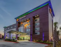 La Quinta Inn & Suites by Wyndham Galveston West Seawall Hotels in der Nähe von Moody Gardens