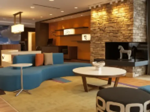 萊斯布里奇萬楓套房酒店 萊斯布里奇酒店