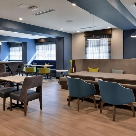 Hampton Inn by Hilton Cedar Falls Downtown