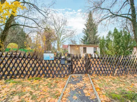 Holiday Home With Garden in Mahlow, Brandenburg Отели в г. Тельтов-Флеминг