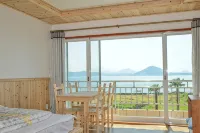 Jeju Udo Daol Pension Hotels near Jimibong