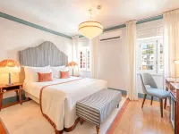 Pergola Boutique Hotel Hotels near Cascais Train Station