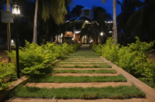 ClayNest Resorts Hotels near Old Coutralam Falls