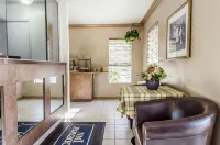 Rodeway Inn - 2-stjärniga