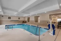 Best Western Plus Rumford Falls - Kolam Renang