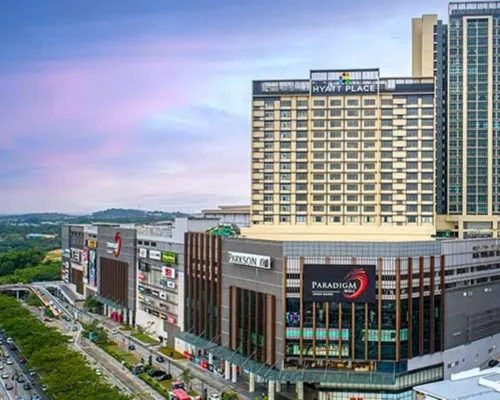 Paradigm Residence by RR JBcity โรงแรมในเตเบรา