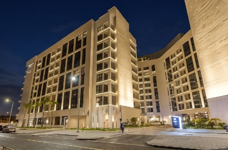 DoubleTree by Hilton Doha Downtown (ex. the Eight Hotel & Residences Doha, Curio Collection)