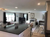 The Gathering Place at Pilgrim Plaza - Pet Friendly & Game Room Sleeps 10