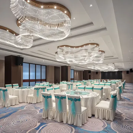 Wannian Shennong Maison New Century Hotel