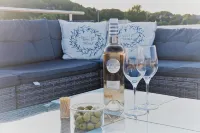 Ibiza | Cozy Houseboat in Maastricht | 4 Guests - 3 stjerner