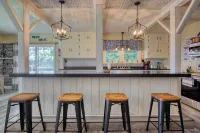 Peaceful Lake House - Brand New Remodel