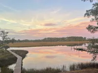 Boater’s Paradise! Waterfront 4/2 with deep water dock! Easy access to beaches! Hotels in Carrabelle