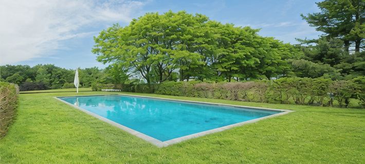 Modern Glass House designed by renowned architect Thomas Phifer Hotels in Columbia County