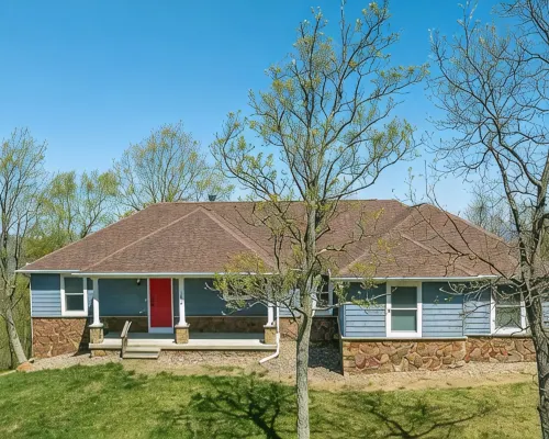 Stunning Views: Secluded 5 bedroom Mountain Home Hotels in Hardy County