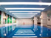 Ladisson Hotel, Xinxiang International Conference Center - Pool