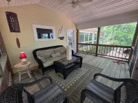 Charming 4-bedroom house in enjoyable Bethany West Community, one mile to beach.