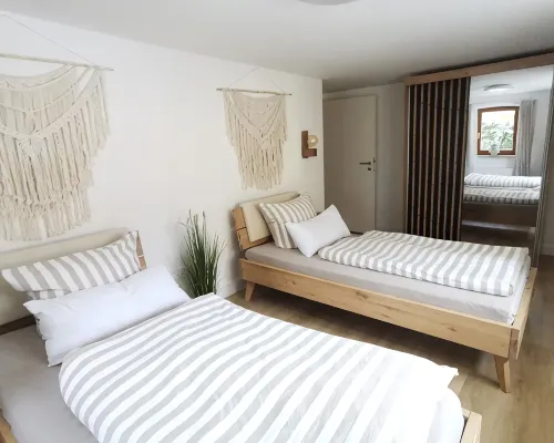Garden view apartment with pool and children's playground Hotels in Dippoldiswalde