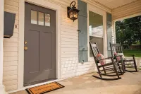 The Cottage on Main