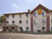 Super 8 by Wyndham Wheeling WV