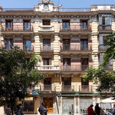 Suites You Platinum โรงแรมใกล้Edificio España