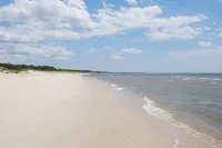 Family vacation retreat w/ In-ground Pool with private Chesapeake Bay access!