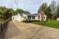 Family House: Pool, Games & Boat Parking - Wi-Fi