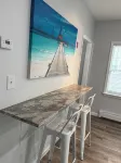 Spacious & Stylish 5 -Bed 2 Bath House in Charming Providence, a Block from PC - Bungalows