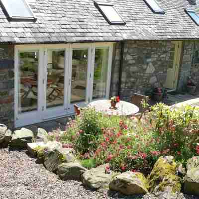 Burn Cottage - A Secluded Highland Retreat for Two Hotel Exterior