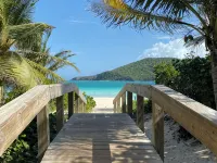 Ocean View - Costa Bonita - Updated 1-bedroom apartment in Culebra with WiFi, AC