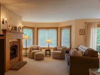 Jay Peak 2BR/2BA Ski-in/Ski-Out V341 Hotels in Jay