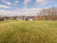 Scenic Getaway Near Bardstown & Bourbon Trail - Pet Friendly, Game Room, Deck - 4-Star