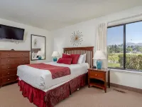 Tennis Village Hotels in Manson