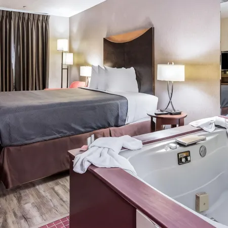 Econo Lodge Gainesville Downtown Area