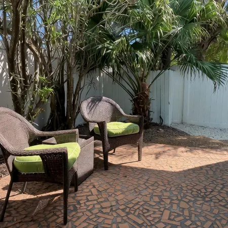 Anna Maria 2 Family Home w/ pool, beach/3 blocks.