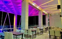 Sinergi Hotel & Villa - فطور