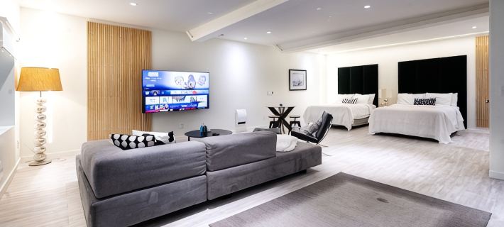Modern Loft with Park Like Setting View Hotels in Redmond