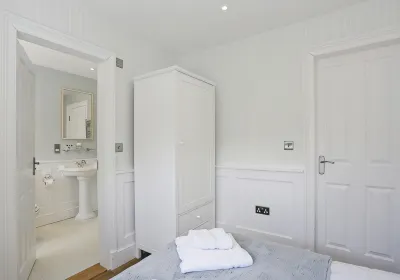 The Pier - luxury hotel style, central apartment with fantastic sea views Hoteles en 