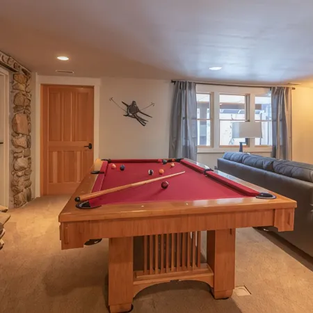 Trinity :Sleeps 10- HotTub-GameRoom-Huge Kitchen-Perfect4Groups Tram & Mtn View