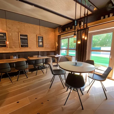 Hotel Dein Franz - Bistro, Kaffeebar & Outdoor-Lounge -